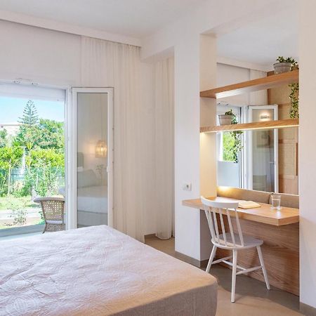 Christa Luxury Apartments 卡沃斯 外观 照片